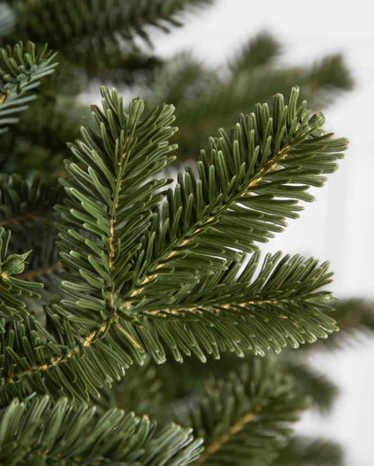 Árvore de Natal Verde Premium com Galhos Articulados, Suporte Metálico com Rodinhas e Micro LEDs Embutidos